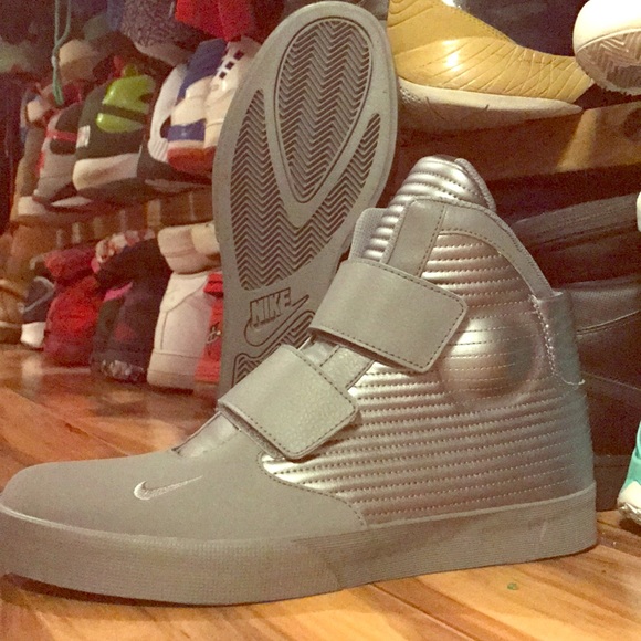 nike flystepper 2k3 gold